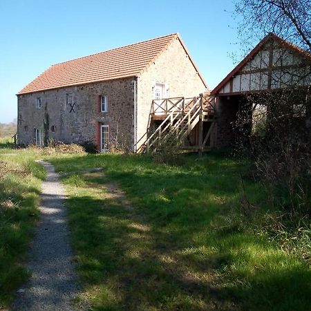 Le Chevalier Des Marettes Bed & Breakfast Airel Bagian luar foto