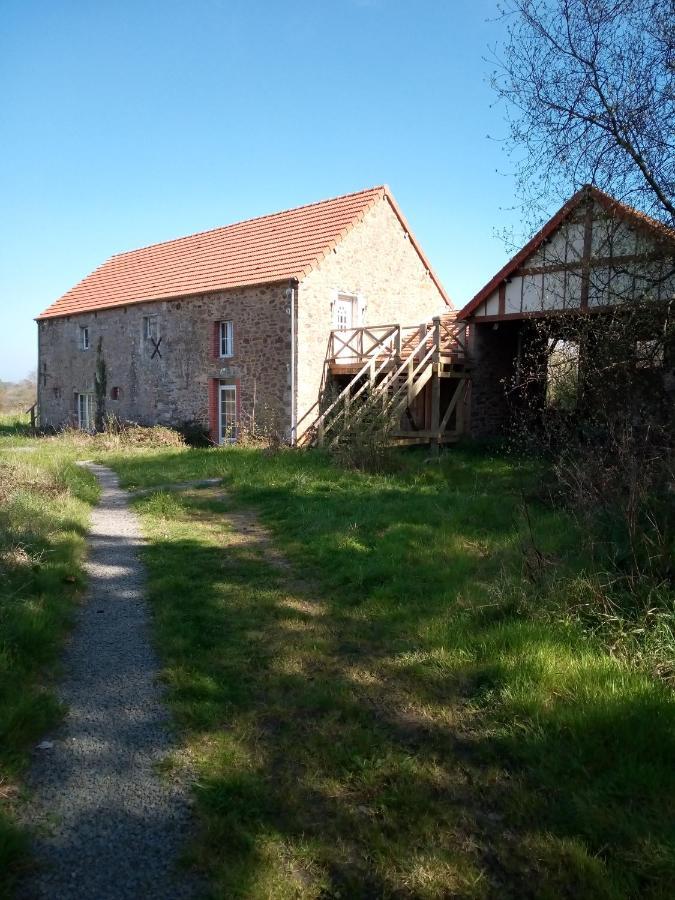Le Chevalier Des Marettes Bed & Breakfast Airel Bagian luar foto