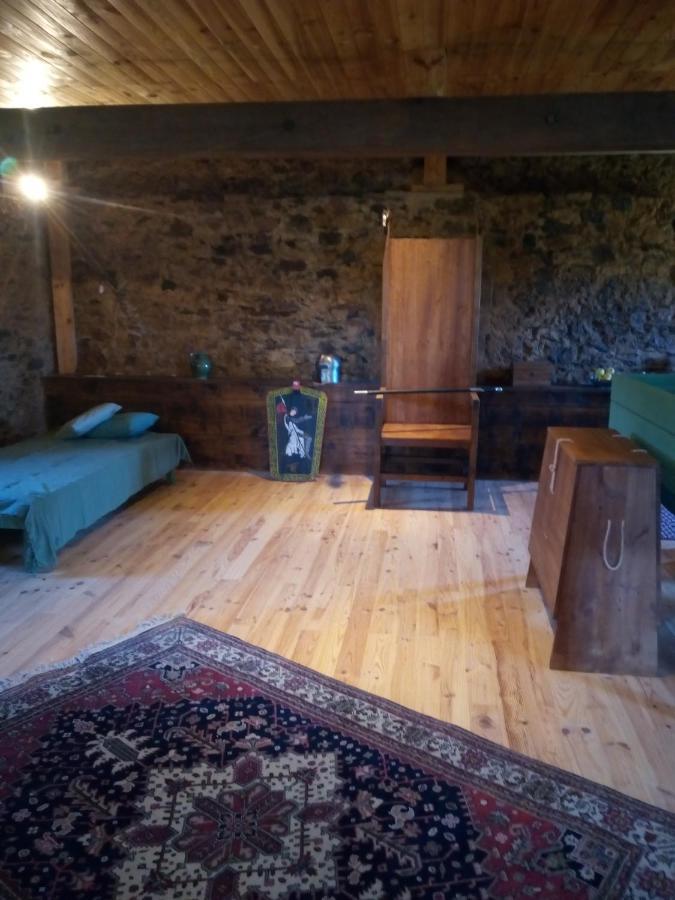 Le Chevalier Des Marettes Bed & Breakfast Airel Bagian luar foto