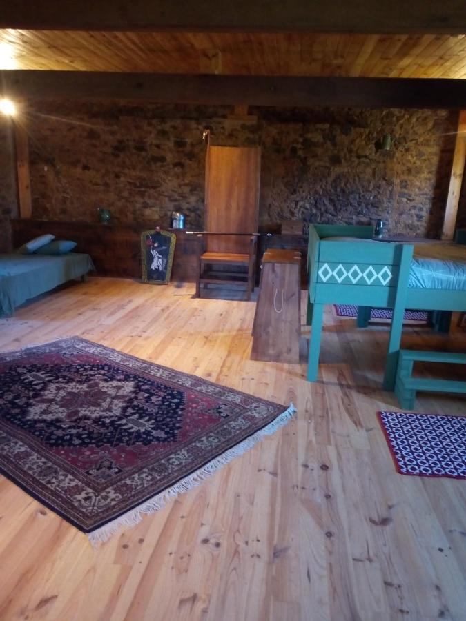 Le Chevalier Des Marettes Bed & Breakfast Airel Bagian luar foto