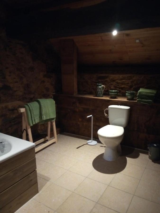 Le Chevalier Des Marettes Bed & Breakfast Airel Bagian luar foto
